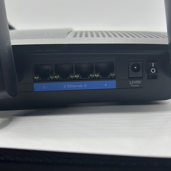 Linksys Router EA 7300 - Picture 5 of 5